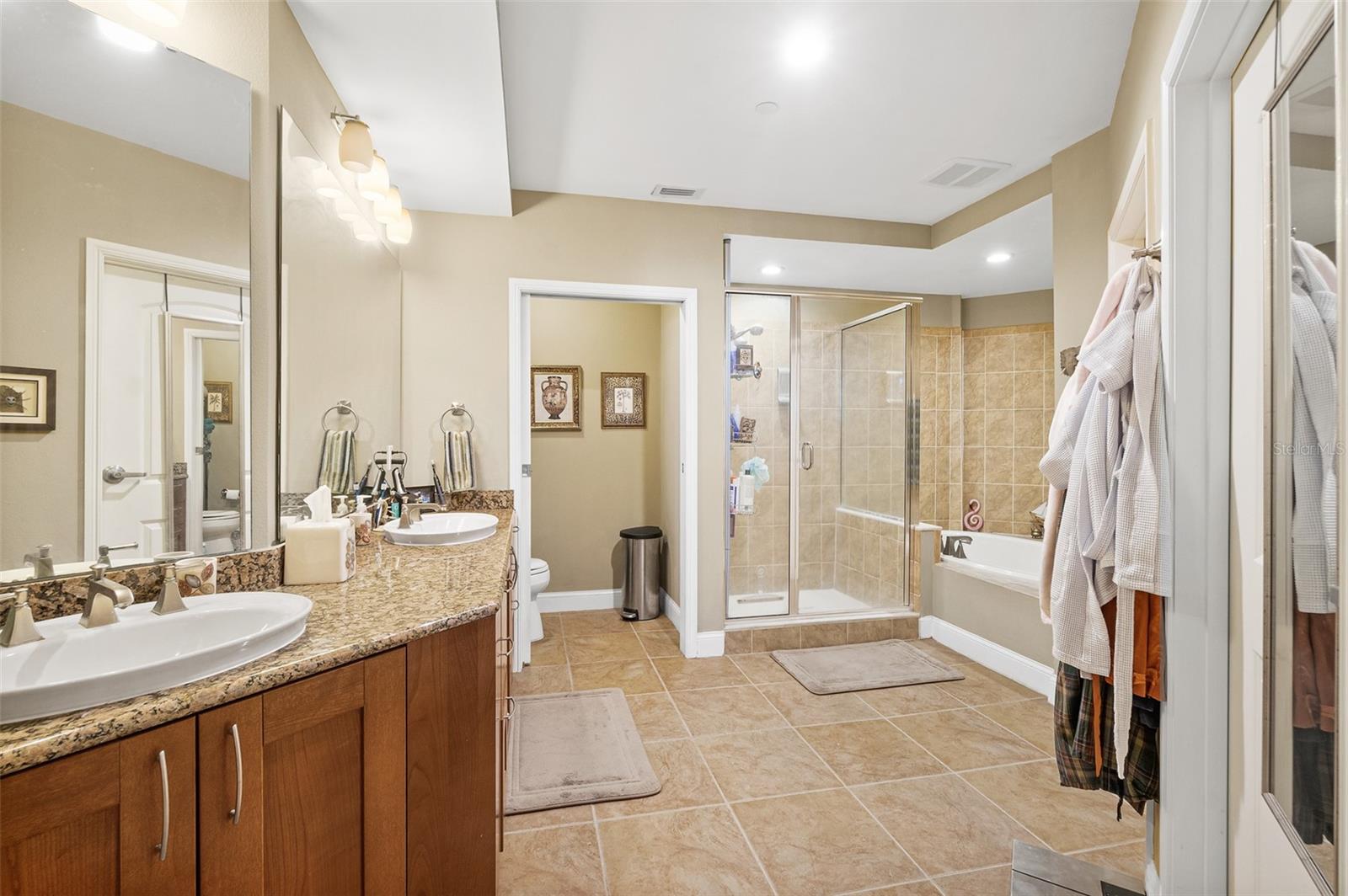 OCEAN VILLAS CONDO - Residential