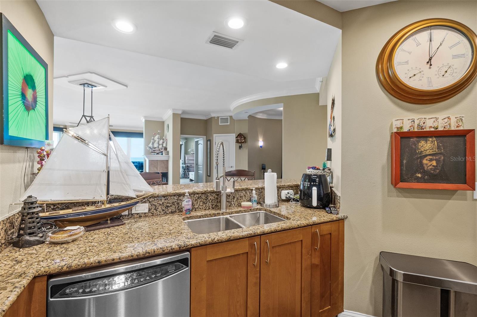 OCEAN VILLAS CONDO - Residential