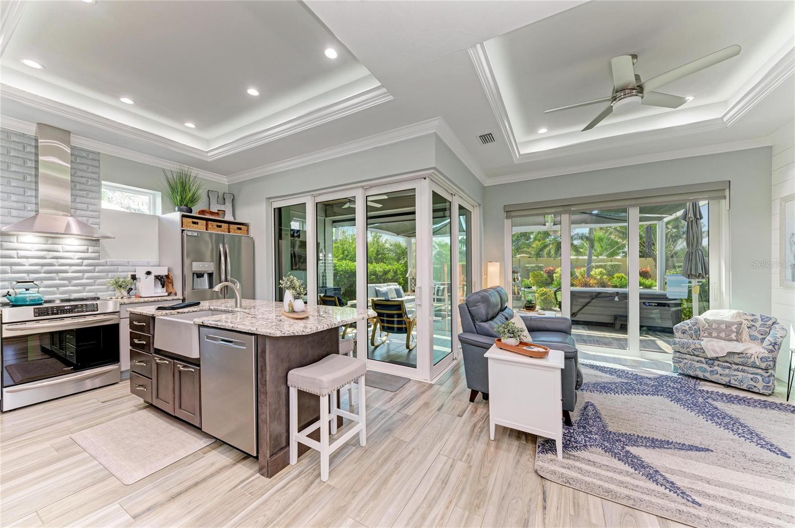 THORNTON CRK MOTORCOACH RESIDENCE - Residential