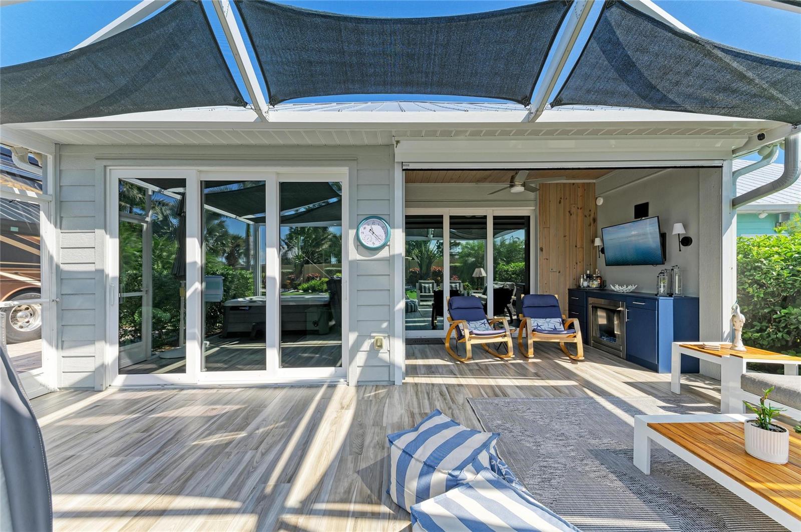 THORNTON CRK MOTORCOACH RESIDENCE - Residential