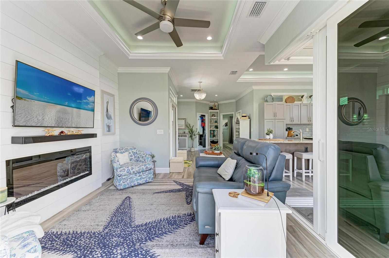 THORNTON CRK MOTORCOACH RESIDENCE - Residential