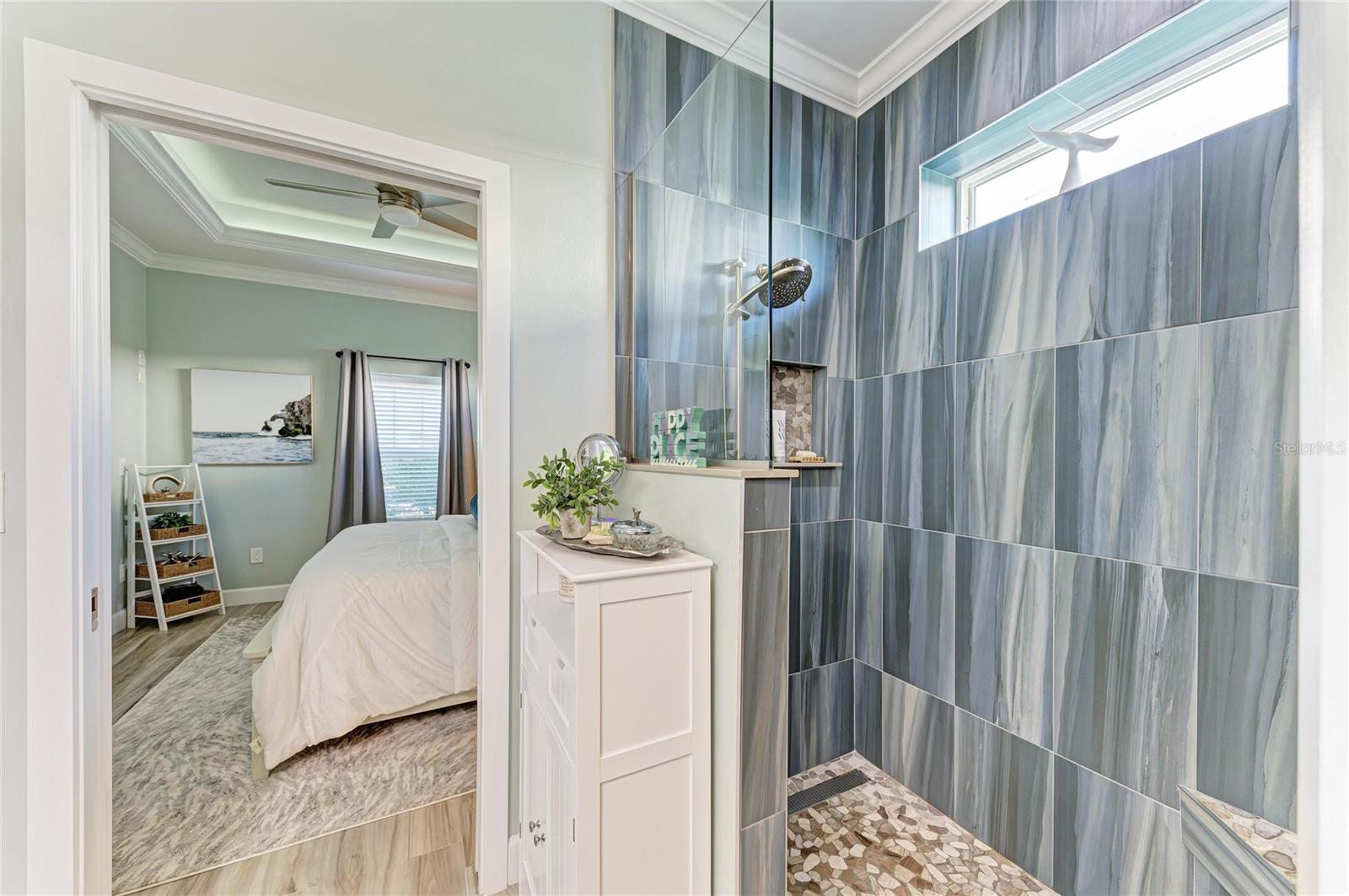 THORNTON CRK MOTORCOACH RESIDENCE - Residential