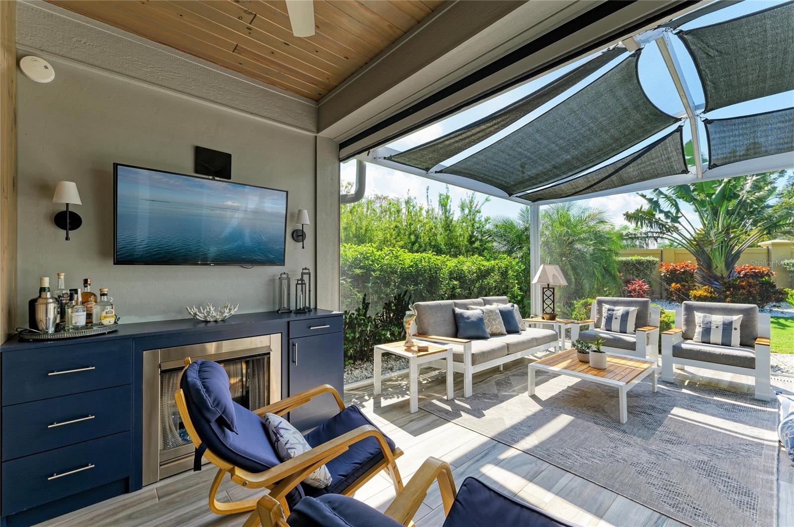 THORNTON CRK MOTORCOACH RESIDENCE - Residential