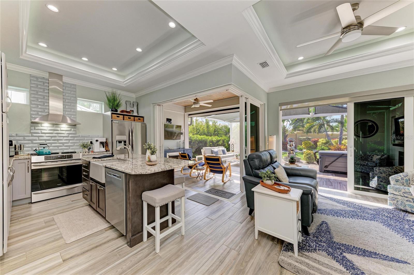 THORNTON CRK MOTORCOACH RESIDENCE - Residential