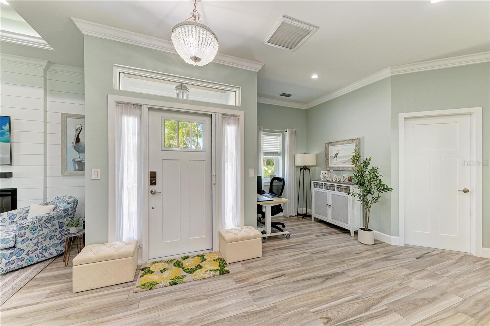 THORNTON CRK MOTORCOACH RESIDENCE - Residential