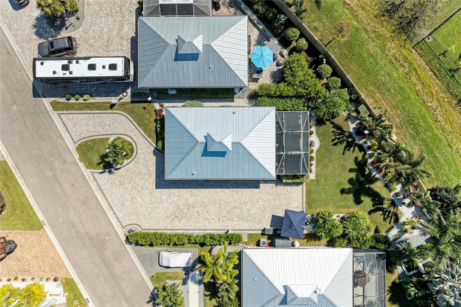 THORNTON CRK MOTORCOACH RESIDENCE - Residential