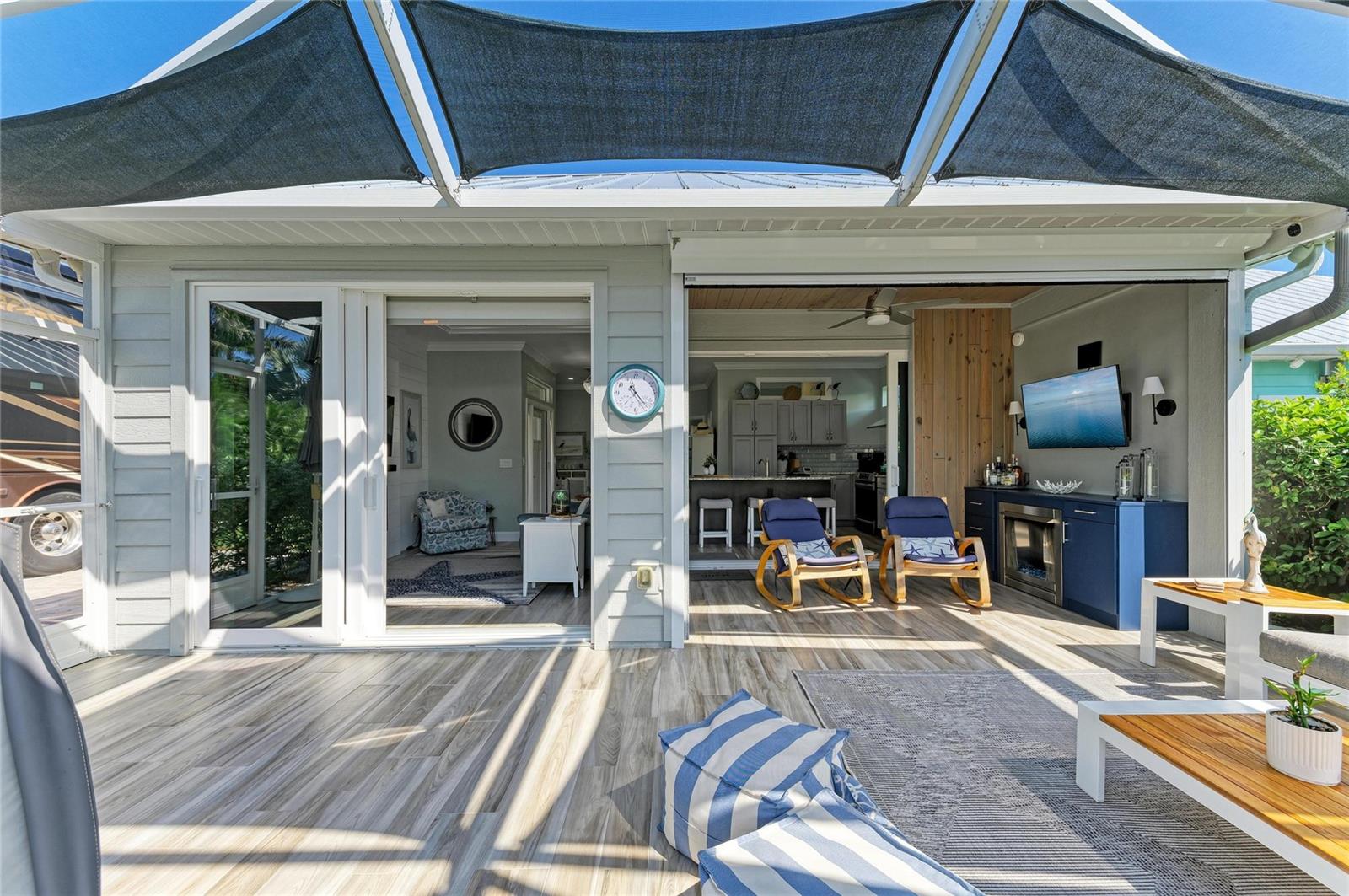 THORNTON CRK MOTORCOACH RESIDENCE - Residential