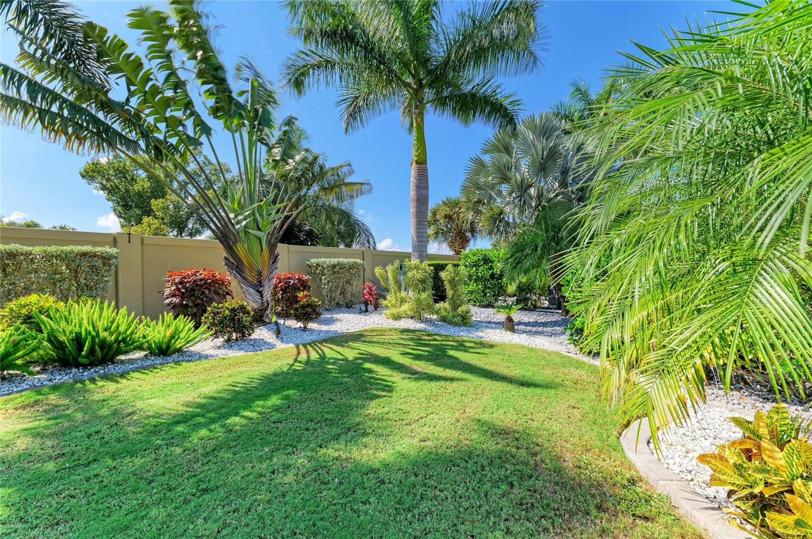 THORNTON CRK MOTORCOACH RESIDENCE - Residential