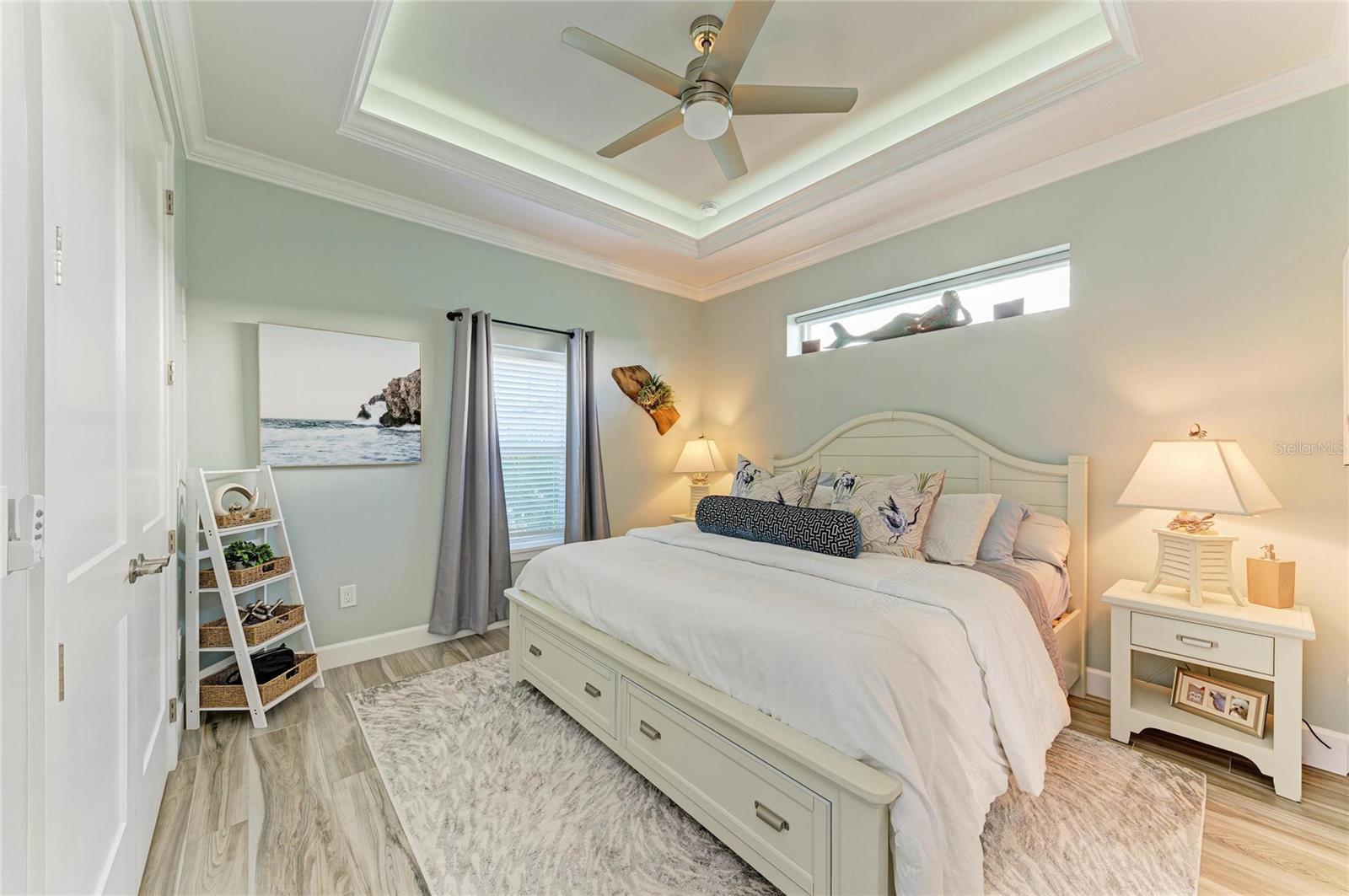 THORNTON CRK MOTORCOACH RESIDENCE - Residential