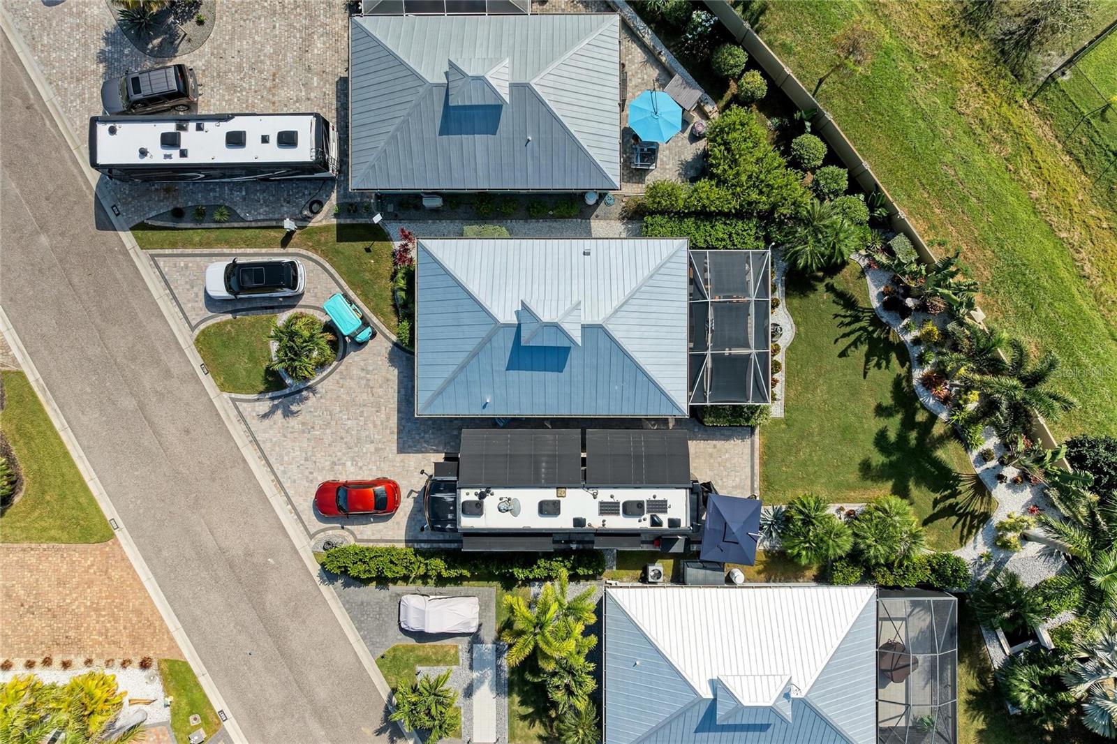 THORNTON CRK MOTORCOACH RESIDENCE - Residential