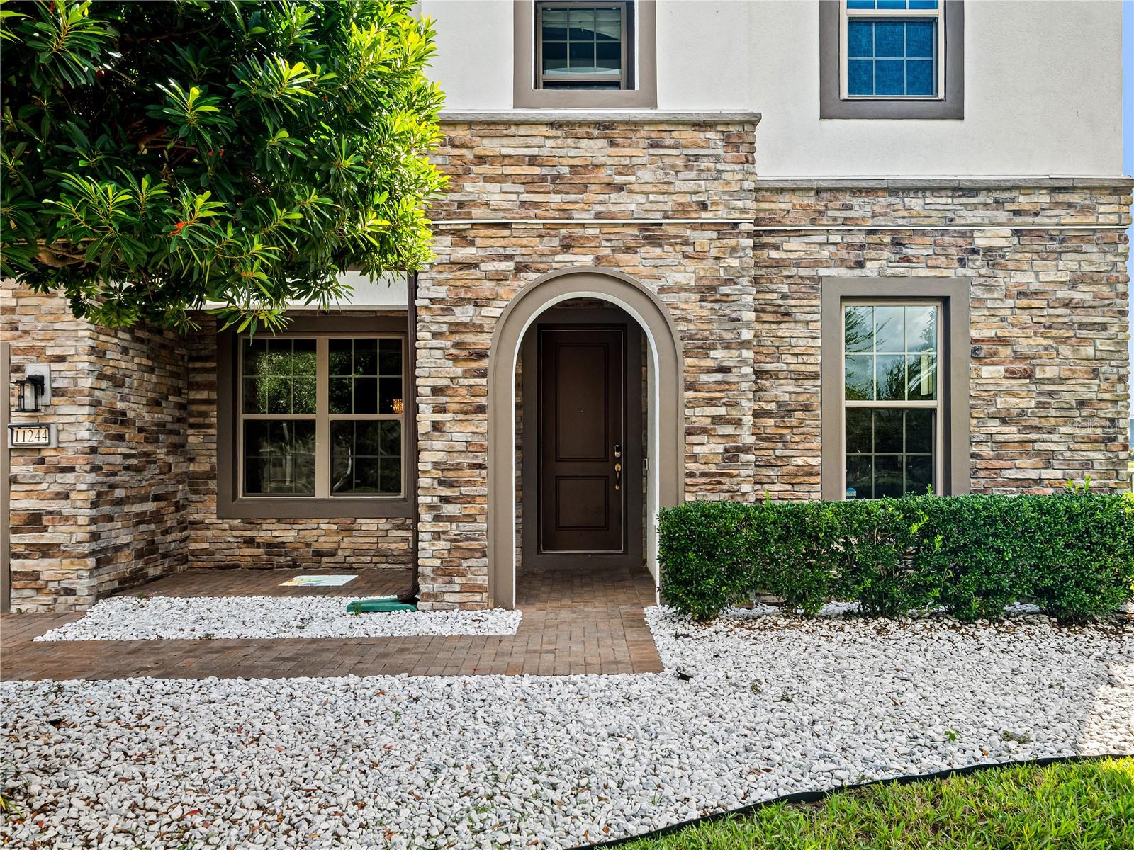 11244 LEMON LAKE