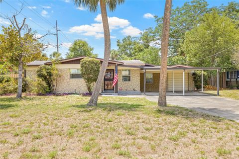 Photo of 4402 W Paxton Avenue, Tampa, FL 33611 (MLS # TB8439485)