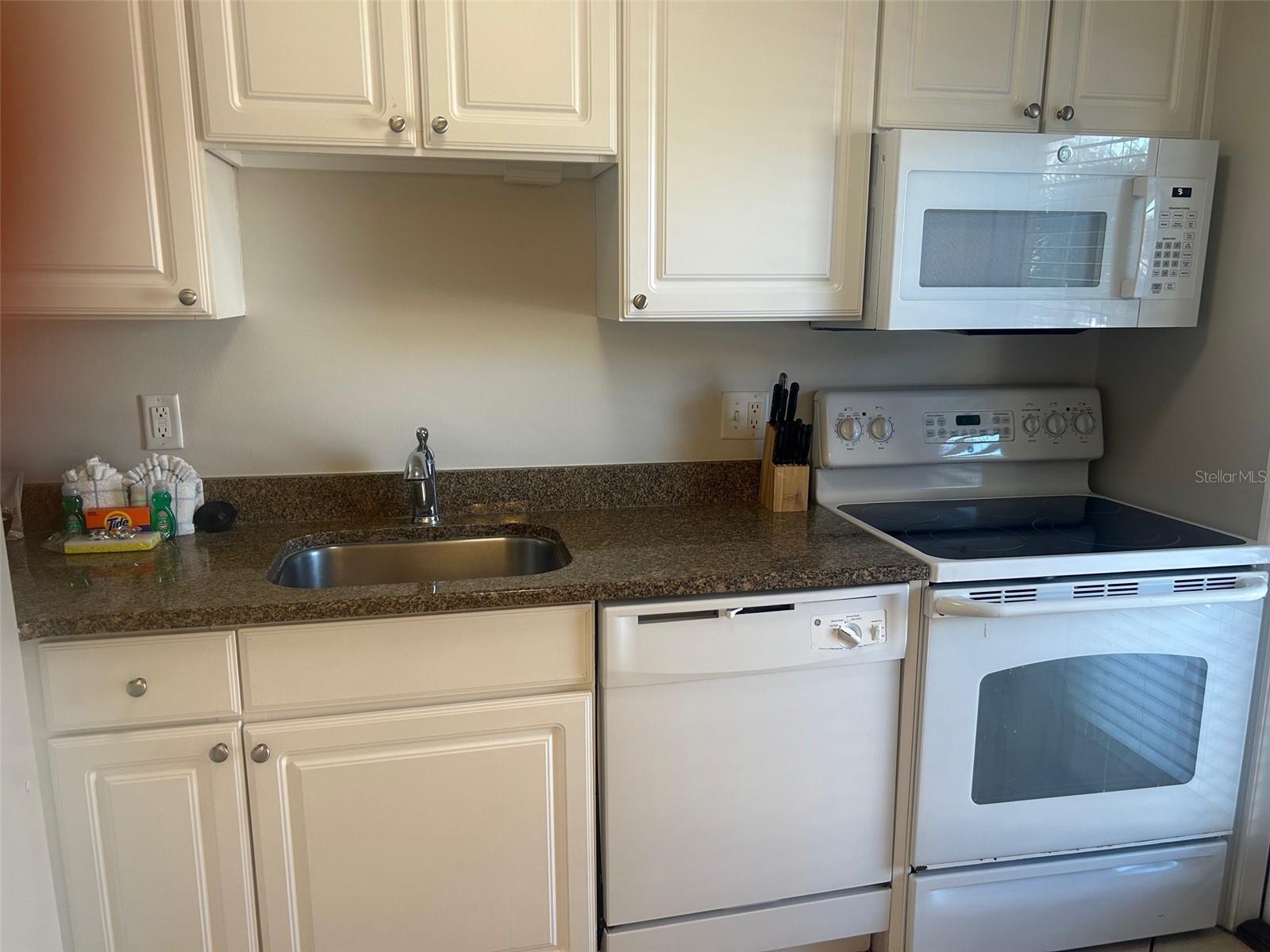 BAREFOOT BEACH RESORT OF INDIAN SHORES - Residential