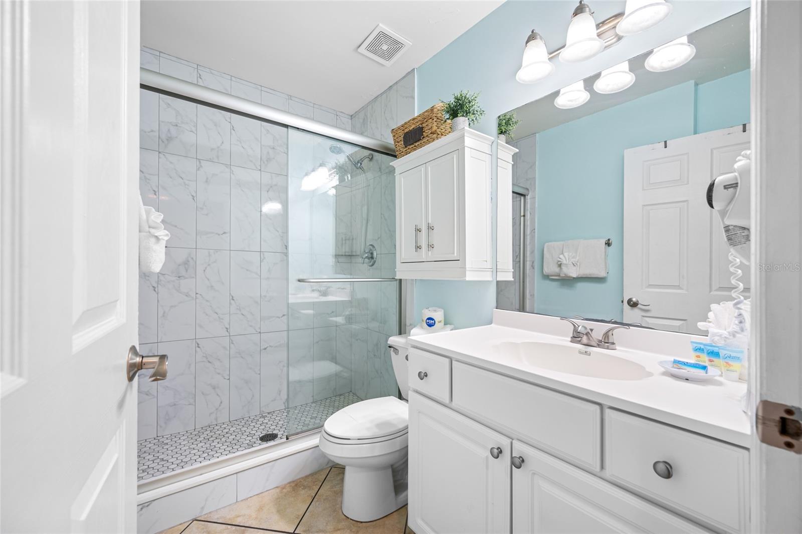 BAREFOOT BEACH RESORT OF INDIAN SHORES - Residential