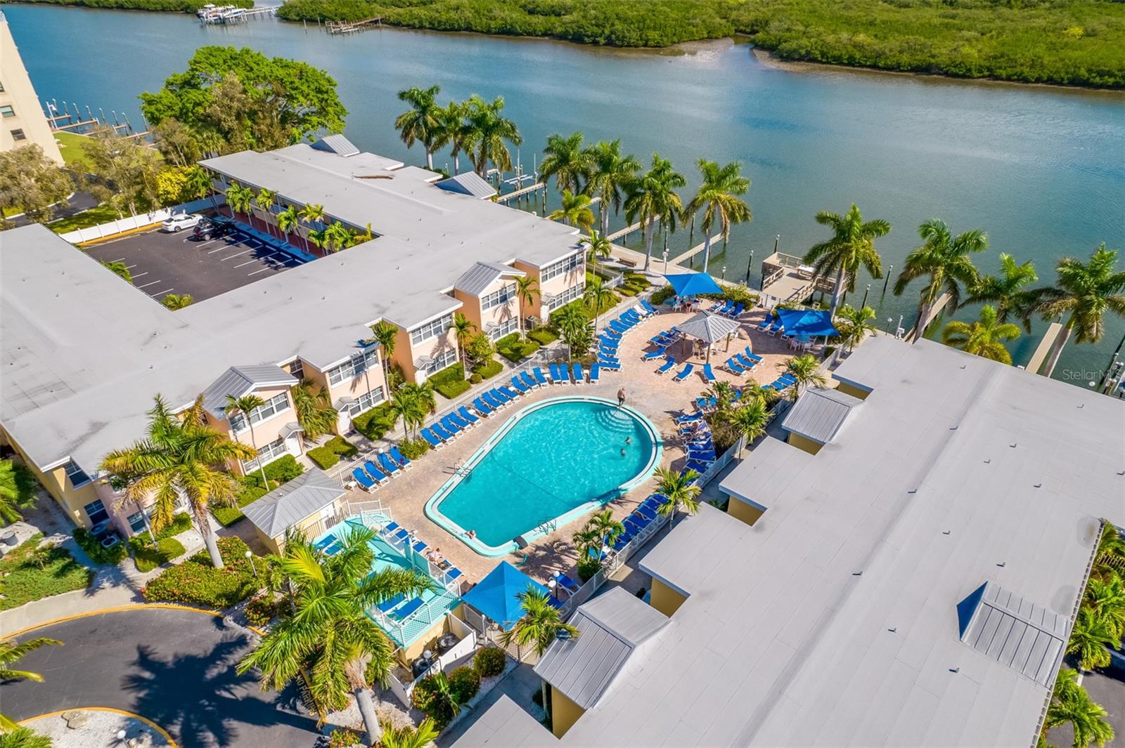 BAREFOOT BEACH RESORT OF INDIAN SHORES - Residential