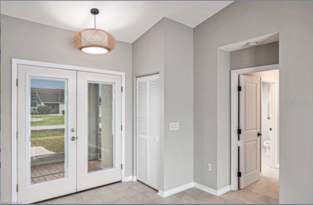 ROTONDA WEST PEBBLE BEACH - Residential