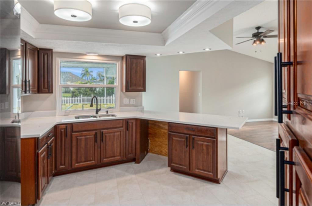 ROTONDA WEST PEBBLE BEACH - Residential