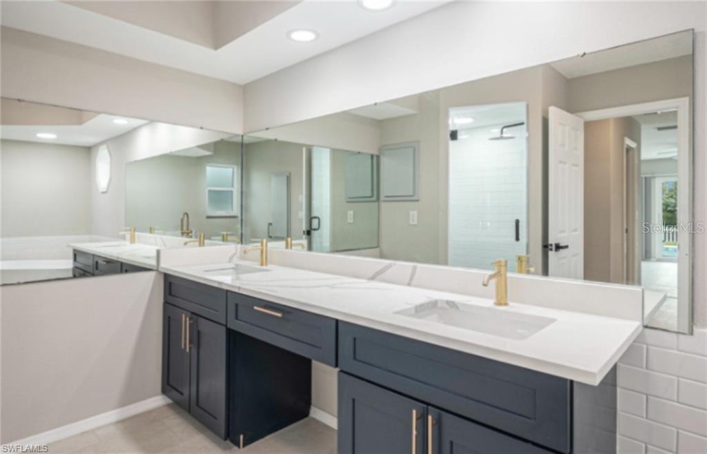 ROTONDA WEST PEBBLE BEACH - Residential
