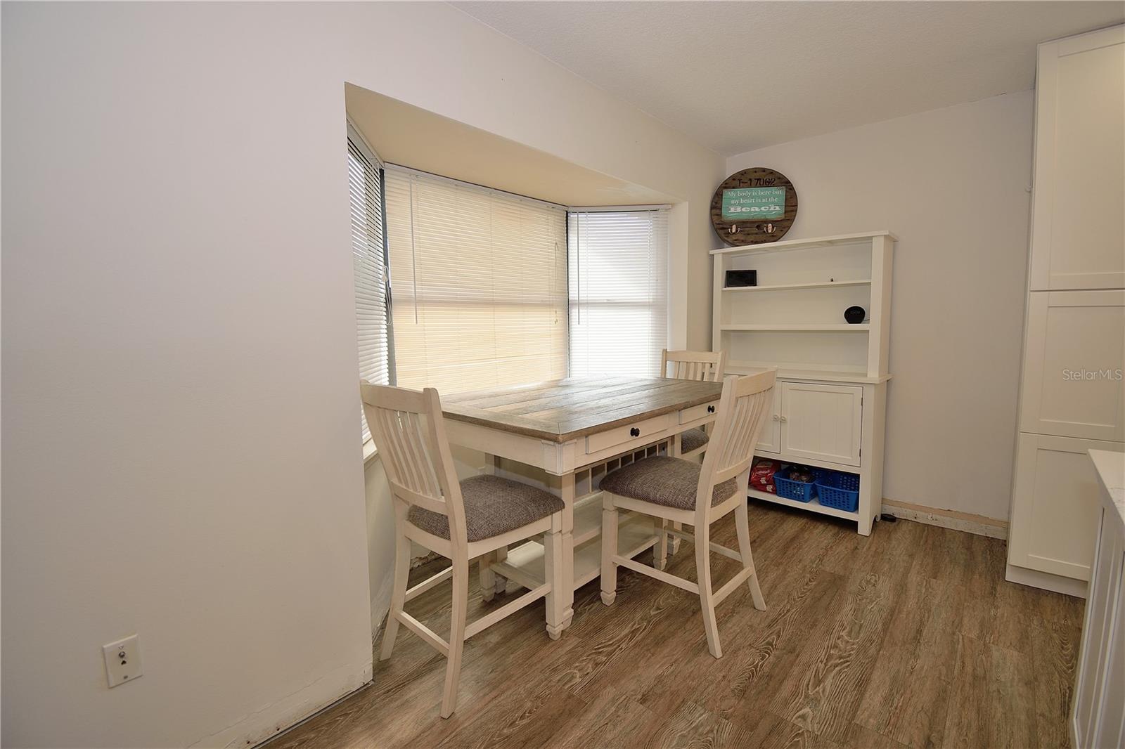 FOX LAKE MANOR SEC 01 - Residential