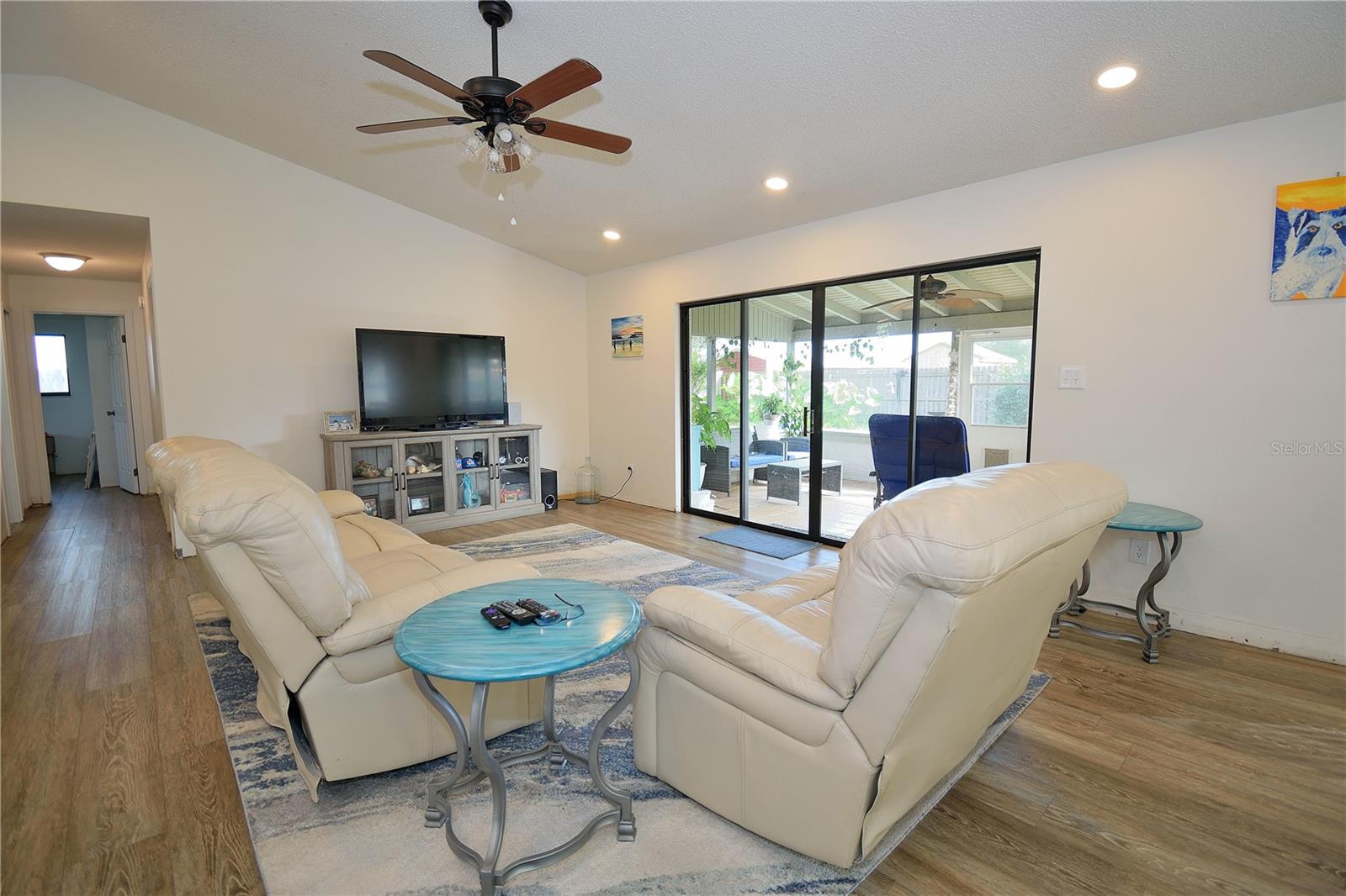 FOX LAKE MANOR SEC 01 - Residential