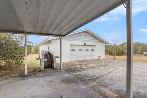 A home in FLORAL CITY