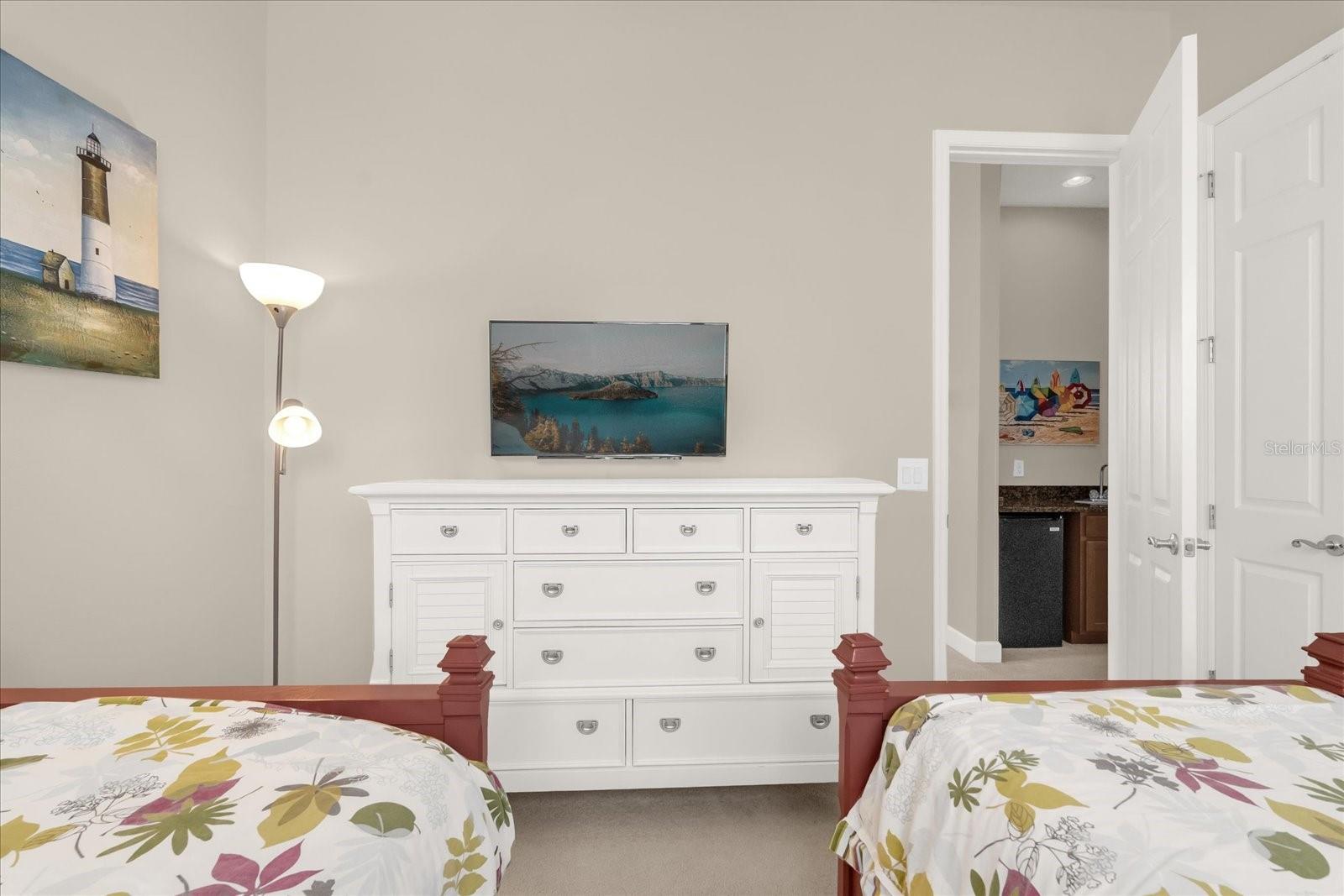 REUNION PH 2 PRCL 3 - Residential Lease