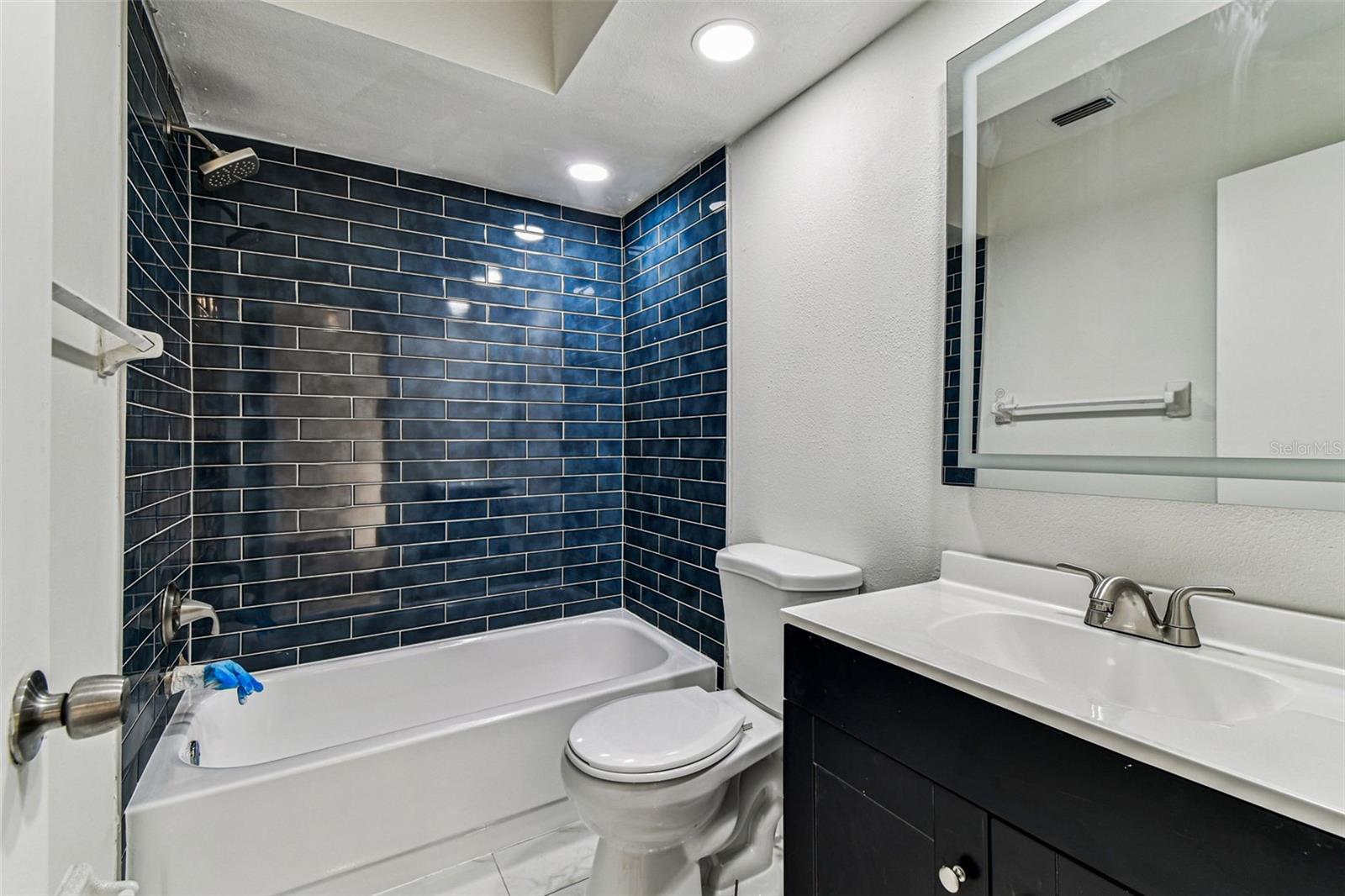 JACOBS SUB - Residential Income