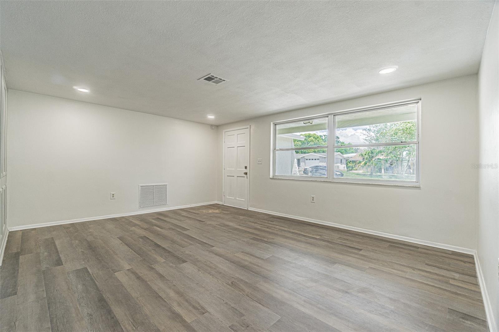 TANGLEWOOD TERRACE - Residential