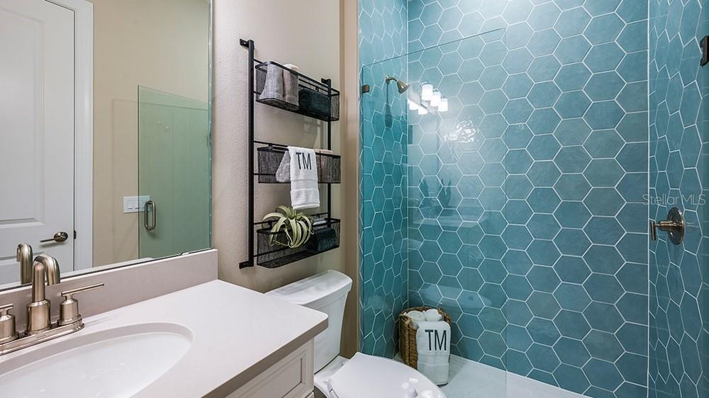 ESPLANADE AT MCKINNON GROVES - Residential