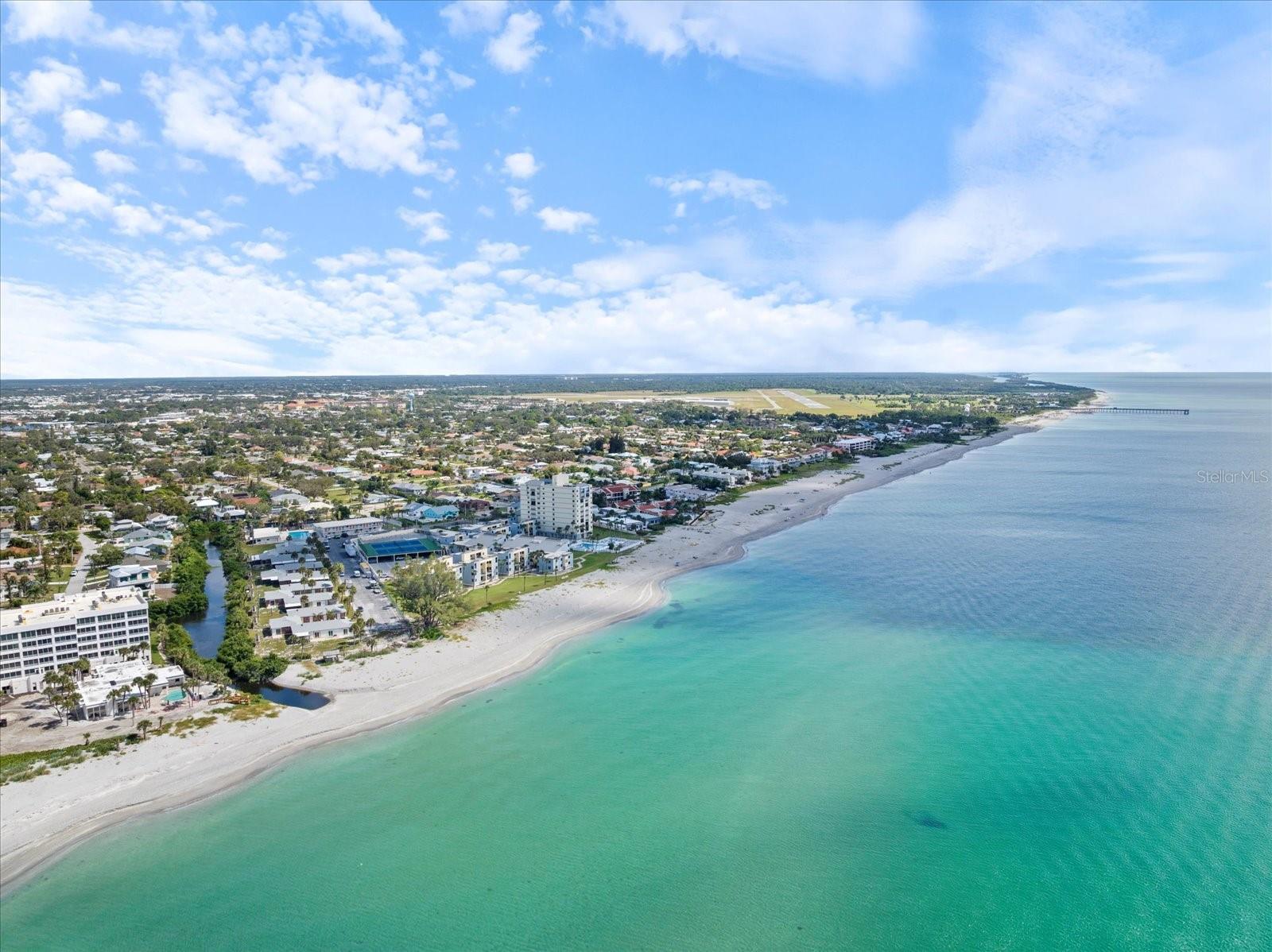 GOLDEN BEACH - Land