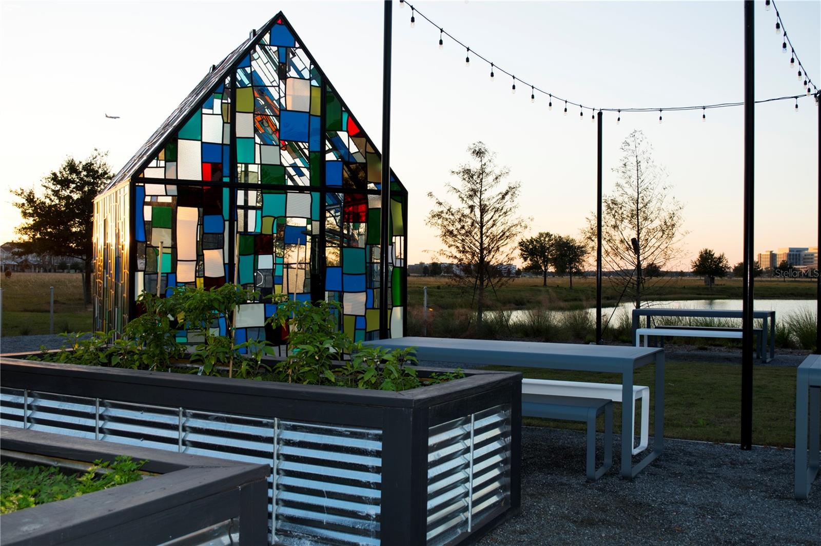 LAUREATE PARK NBRHD CENTER PH 1 - Residential