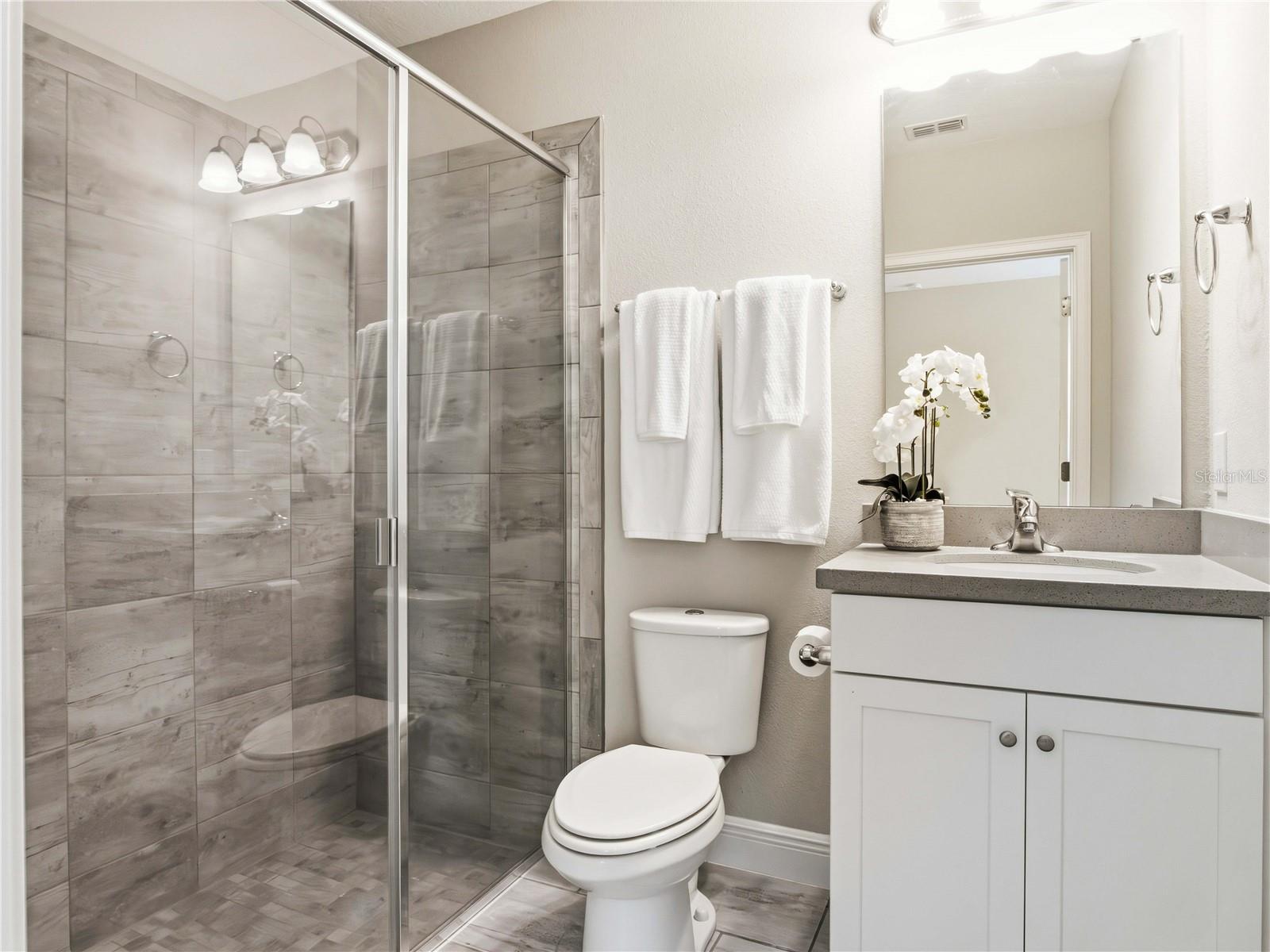 LAUREATE PARK NBRHD CENTER PH 1 - Residential