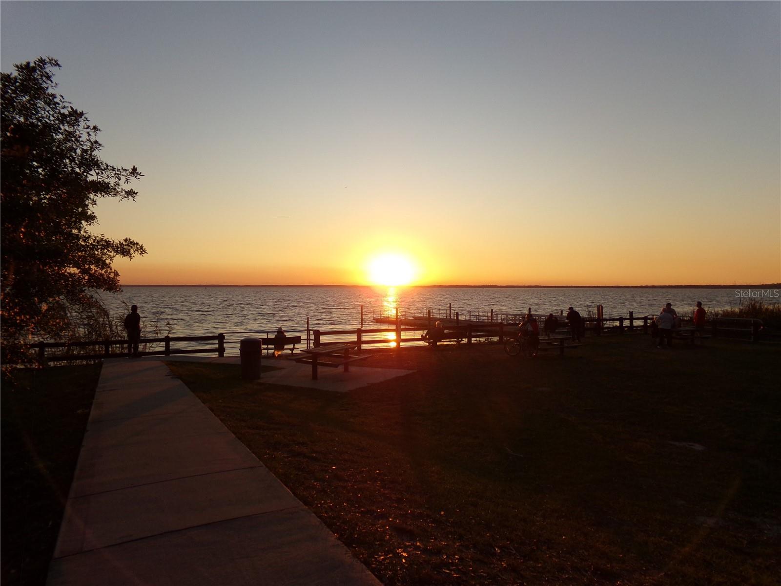 LAKESIDE CONDO APTS - Residential