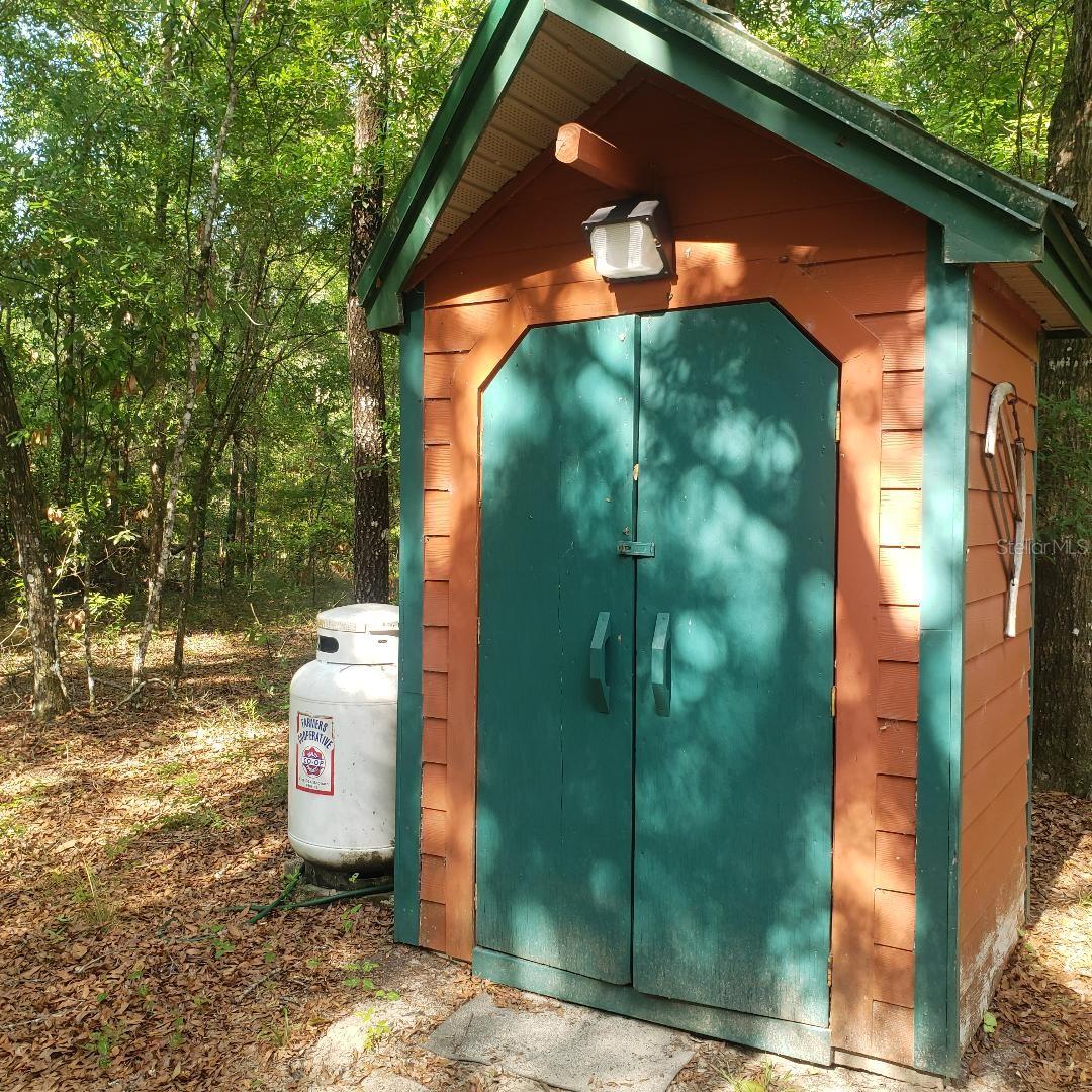 ICHETUCKNEE RIVER ESTATE - Residential