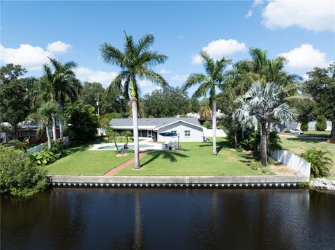 A home in LARGO