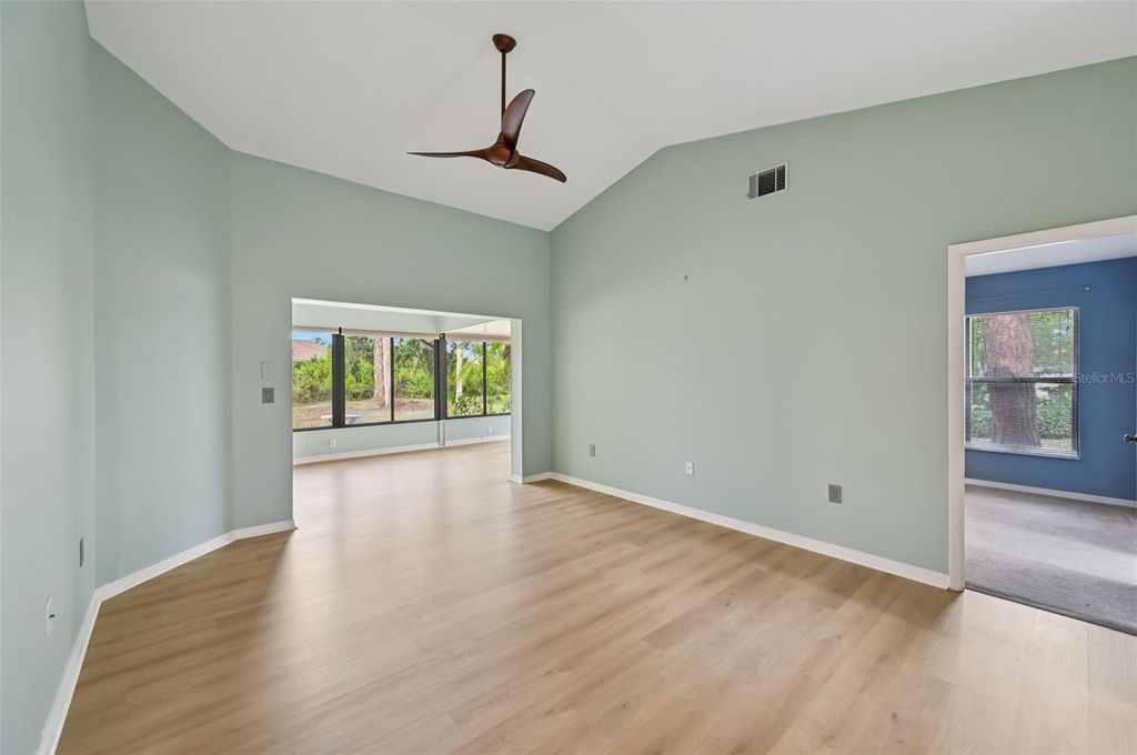 Photo of 227 Southampton Drive #289, Venice, FL 34293 (MLS # A4677192)