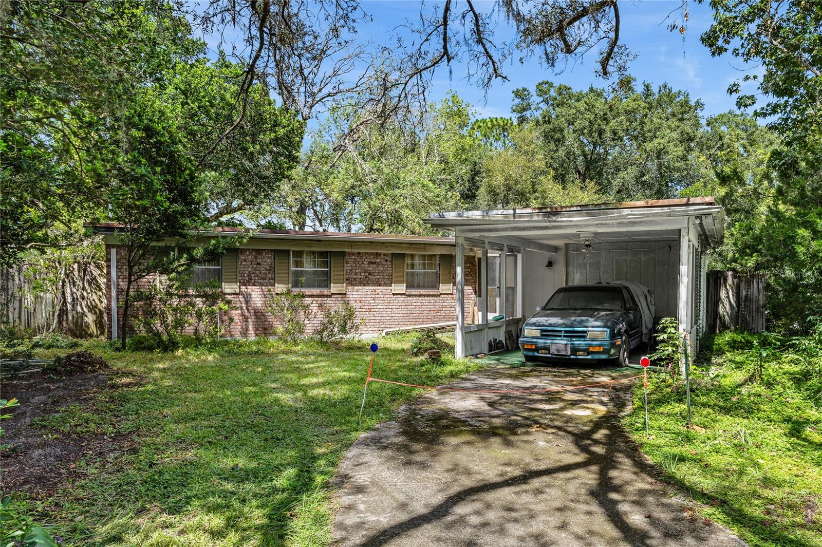 Cash only, this property will not qualify for financing. Highest and best by Friday 9/19 at noon.
Location, location, location — that’s what makes this property at such a fantastic find. Just minutes from AdventHealth Altamonte Springs, Altamonte Mall, Cranes Roost Park, and endless shopping and dining options, this home sits in the middle of it all. Quick access to I-4 makes commuting into Downtown Orlando or Winter Park a breeze, while local conveniences like Whole Foods, Uptown Altamonte, and nearby schools are right at your fingertips.
Whether you’re looking to renovate and resell, hold as a rental, or transform into a personal project, this property is all about the potential that comes with being in such a prime location. Don't miss this opportunity!