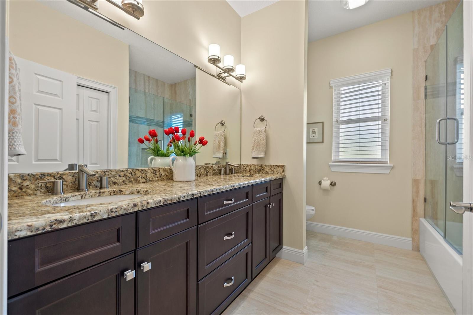 VILLAS AT DATE PALM - Residential