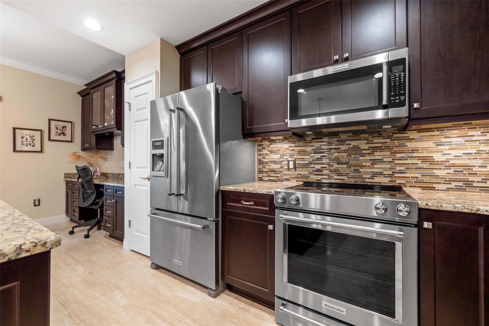 VILLAS AT DATE PALM - Residential