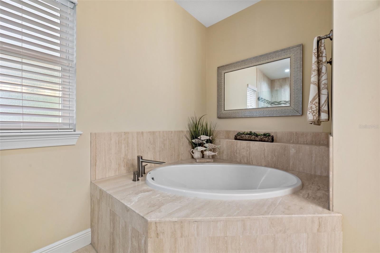 VILLAS AT DATE PALM - Residential