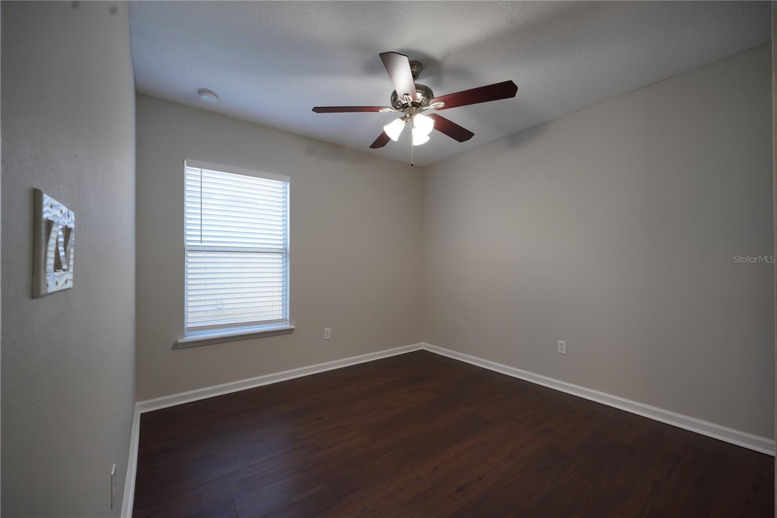 CEDAR GLEN - Residential