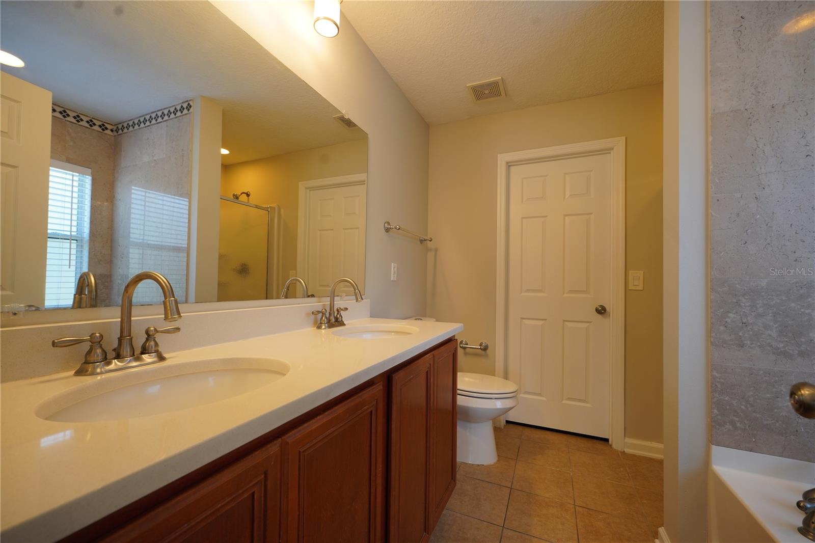 CEDAR GLEN - Residential