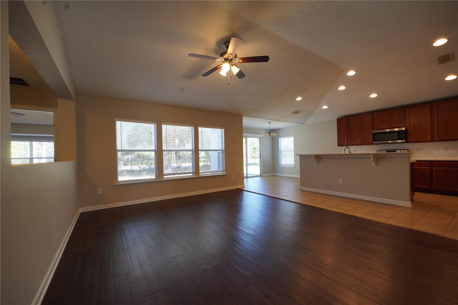 CEDAR GLEN - Residential