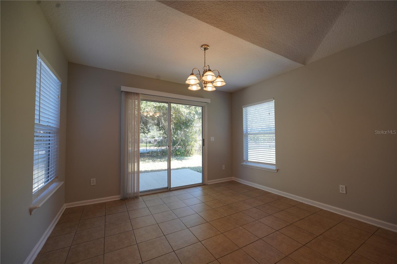 CEDAR GLEN - Residential