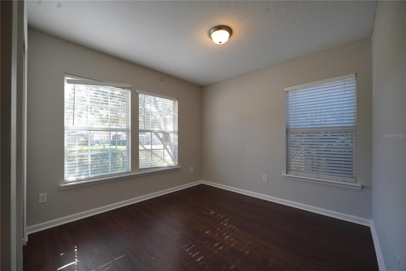 CEDAR GLEN - Residential