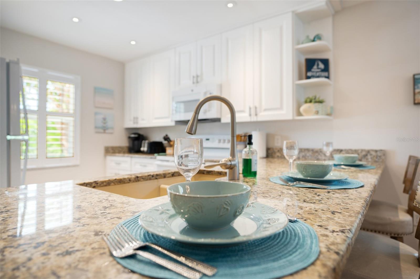 ROSELAWN - Residential Income