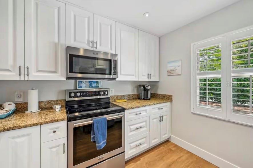 ROSELAWN - Residential Income