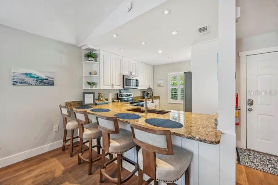 ROSELAWN - Residential Income