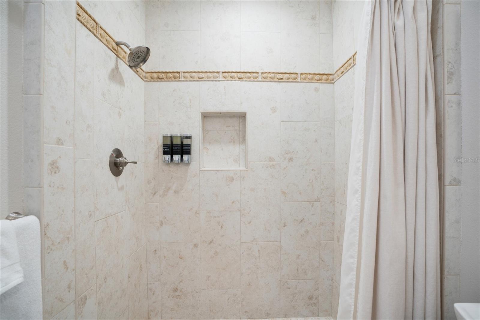 ROSELAWN - Residential Income