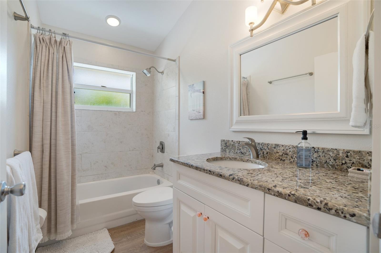 ROSELAWN - Residential Income